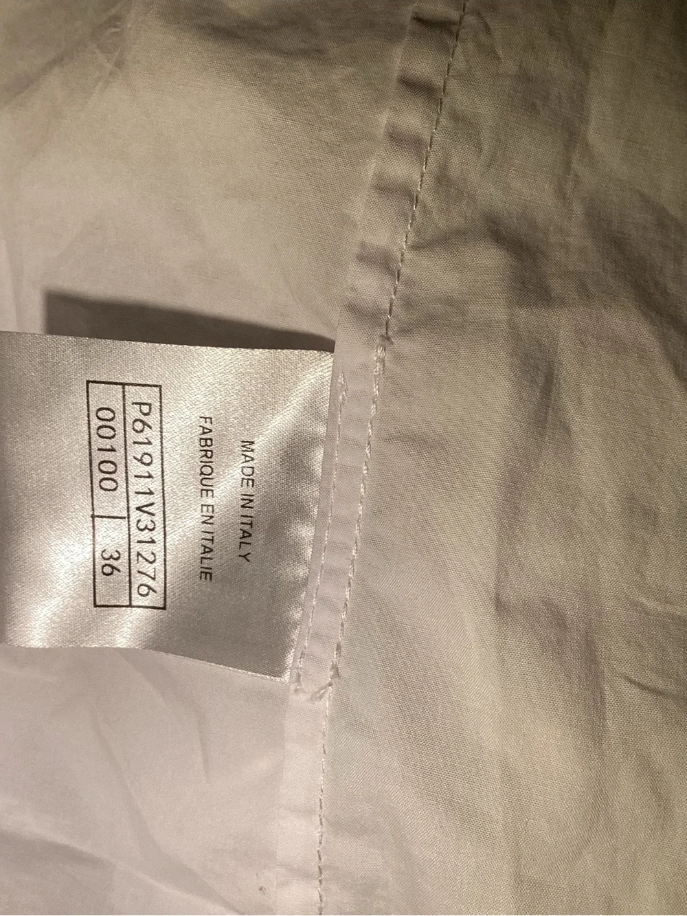 CHANEL vintage women’s Classic White Button-Up  blouse size 6